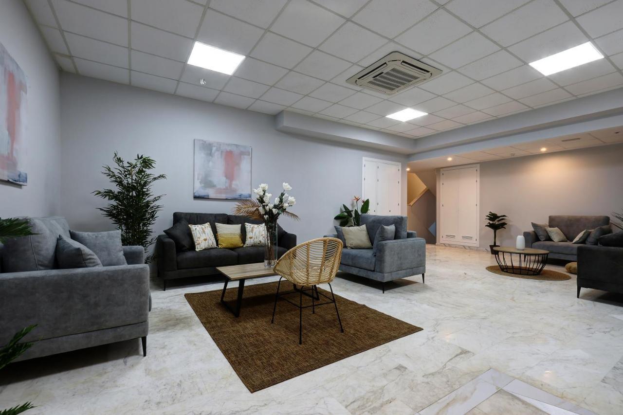 37 Guest house